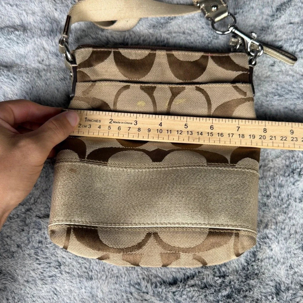 Coach Signature Jacquard Crossbody Bag Khaki Brown Gold Stripe Messenger 6810